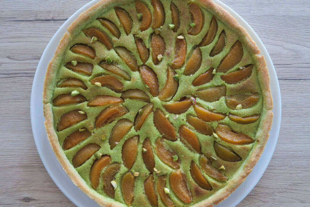 Tarte aux abricots et à la pistache