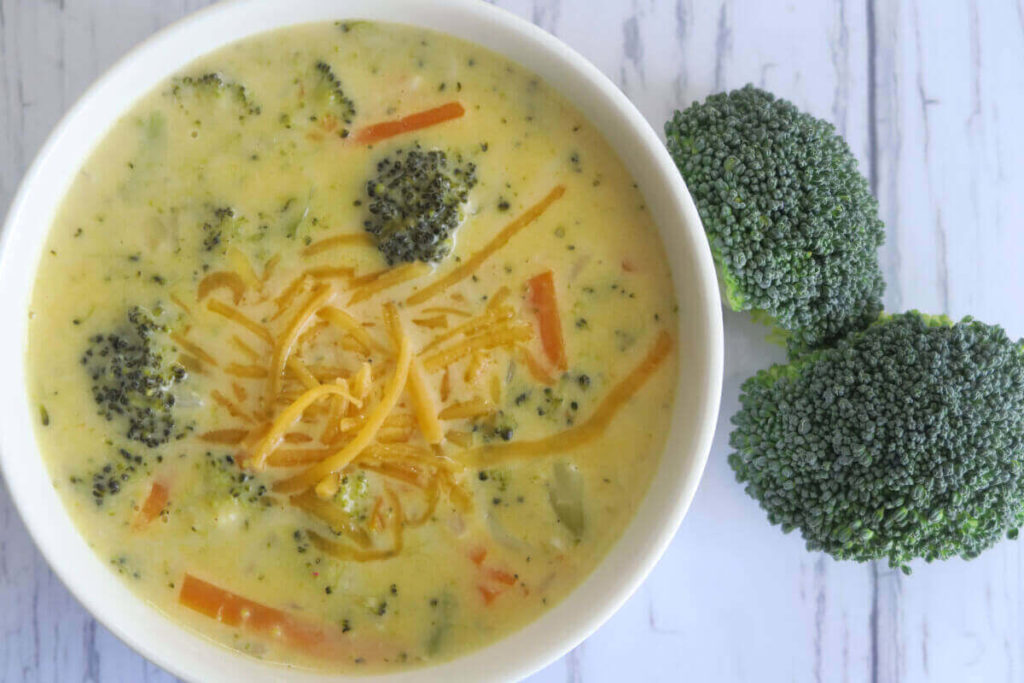 Soupe de brocoli au cheddar