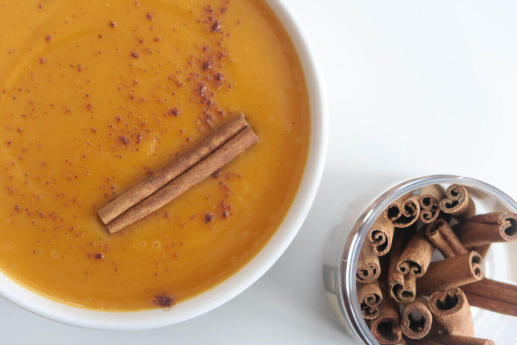 Velouté de patate douce, lait de coco et 4 épices