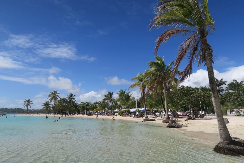 Guadeloupe - Plage du Bourg