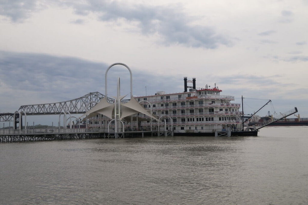 Etats-Unis - Baton Rouge - Bateau à aube sur le Mississippi