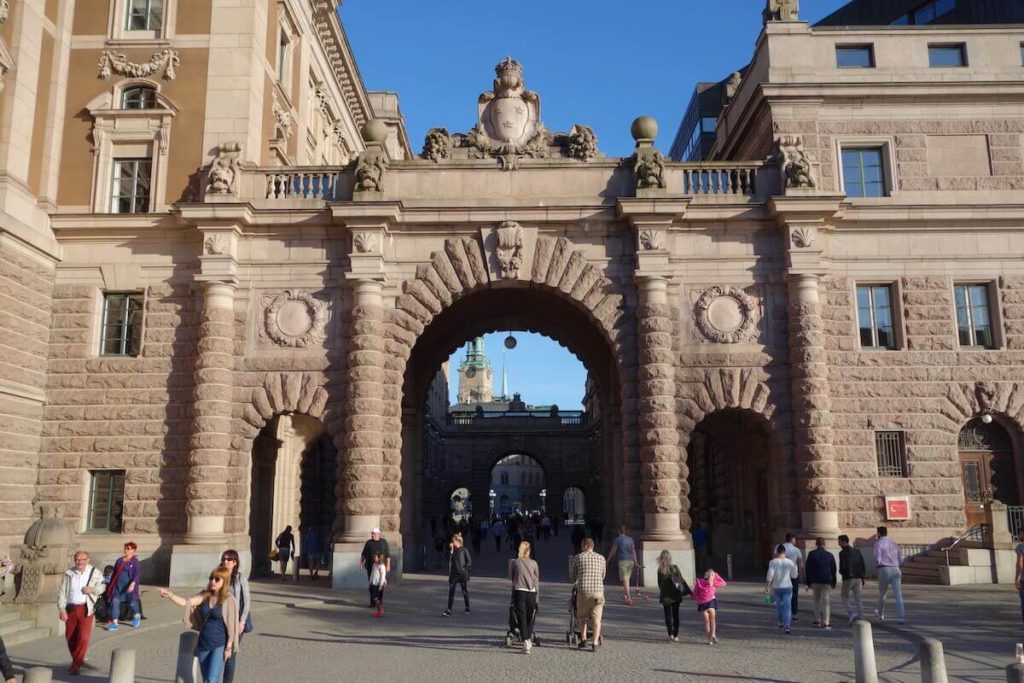 Stockholm - Porte près du Parlement