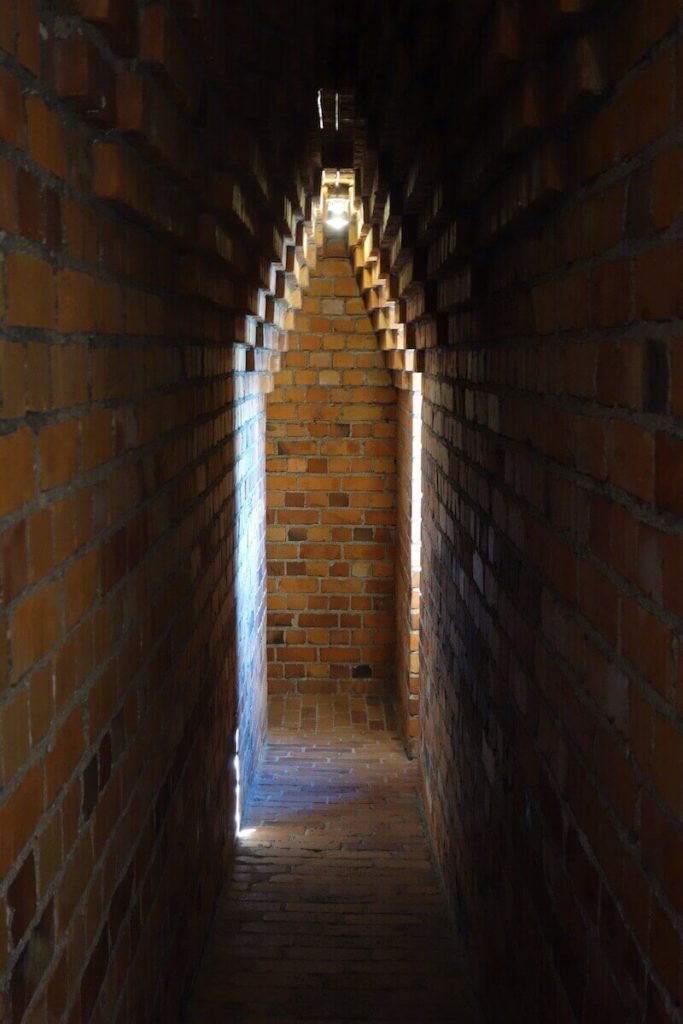 Stockholm - Hôtel de Ville - Etroit couloir qui mène au sommet