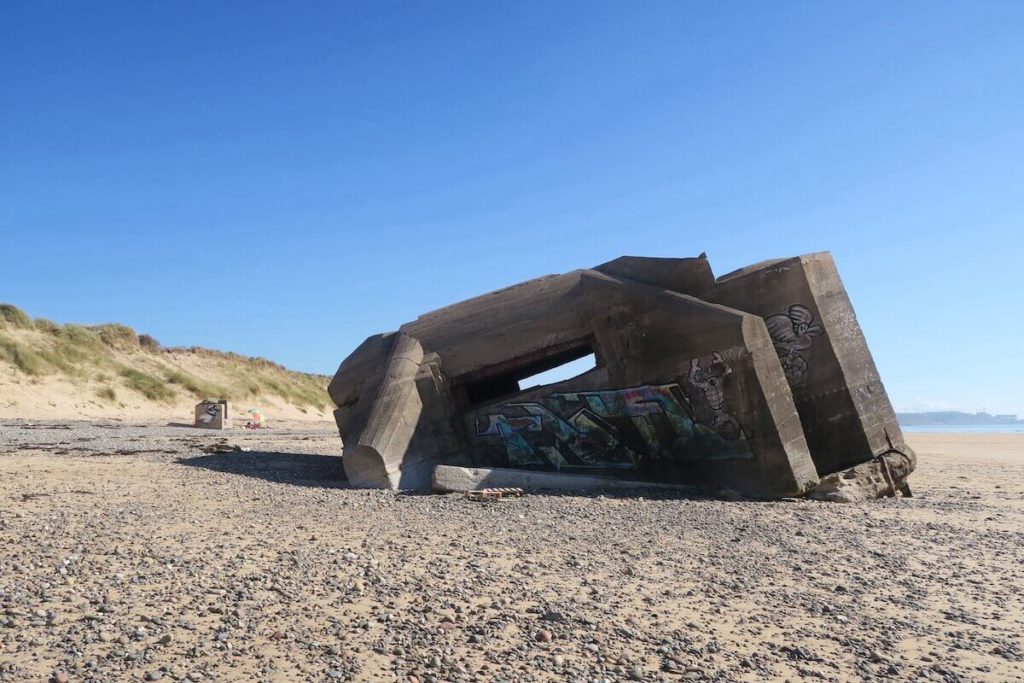 Normandie - Un blockhaus sur la plage