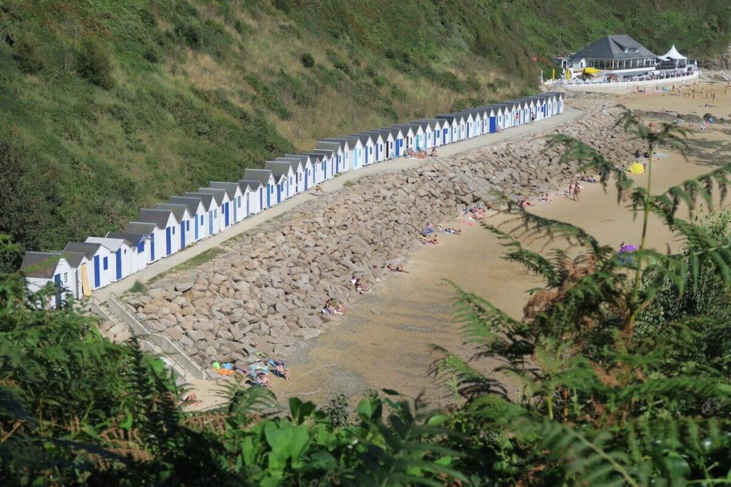 Normandie - Les célèbres cabines de plages de Carteret