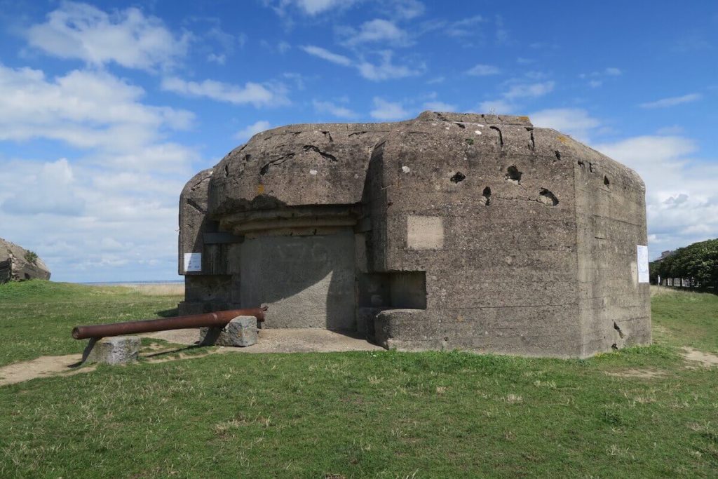 Normandie - Un bunker sur le Cap Lihou
