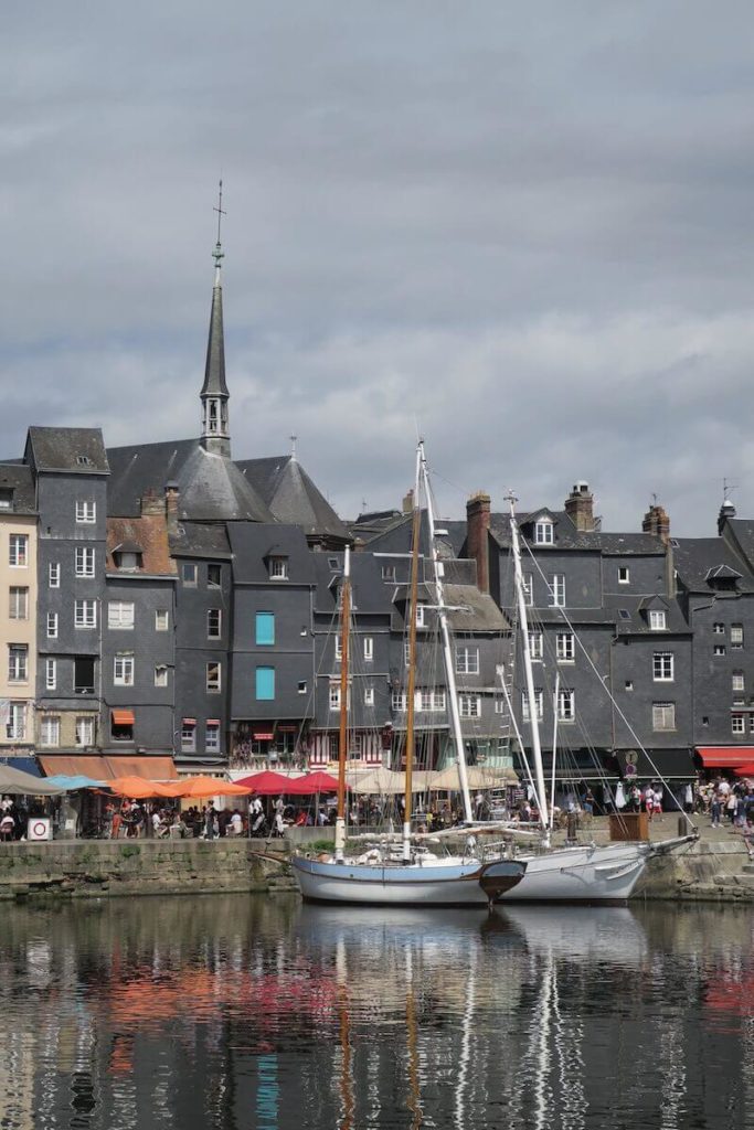 Normandie - Honfleur - Vue sur le vieux bassin