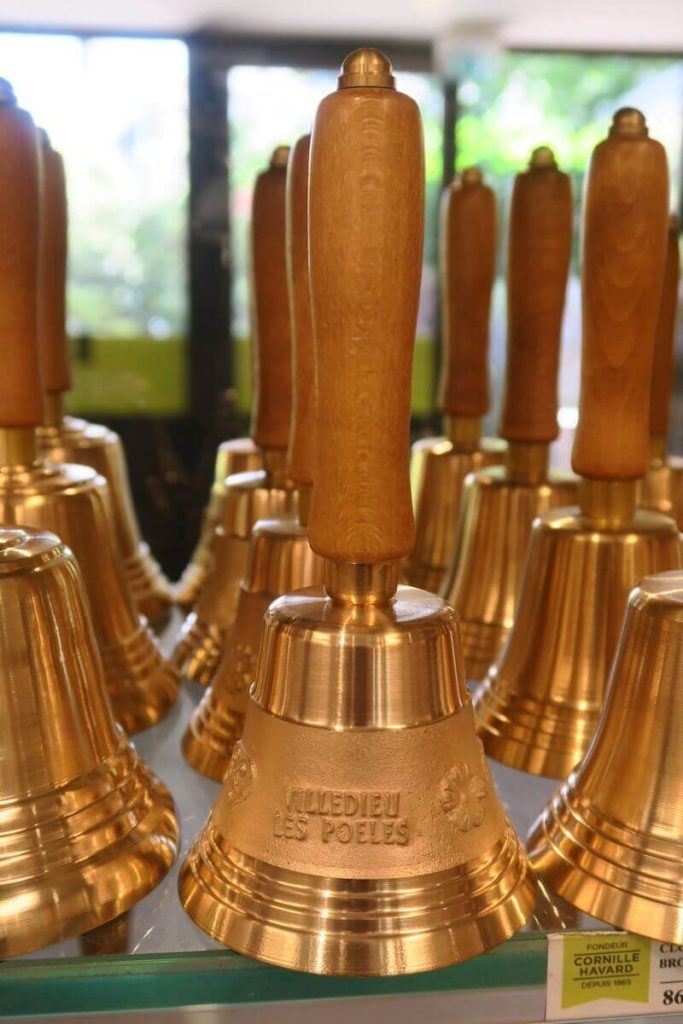 Normandie - Villedieu-les-Poêles - Un souvenir de la fonderie